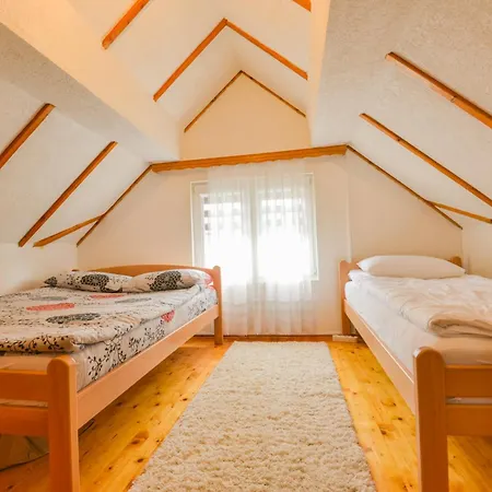 Miris Prirode Zenik Ferienhaus *